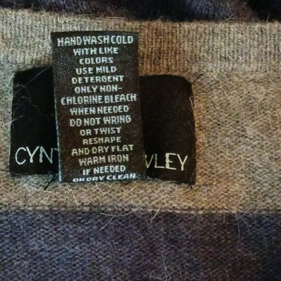 Cynthia Rowley Sweater Gray Blue Striped Angora Wool Blend Womens Size S - Picture 6 of 6